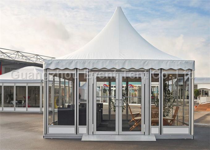 Ereignis fabrizierte das Hotel vor, das spezielles Glaspagodenzelt für Ausstellung errichtet