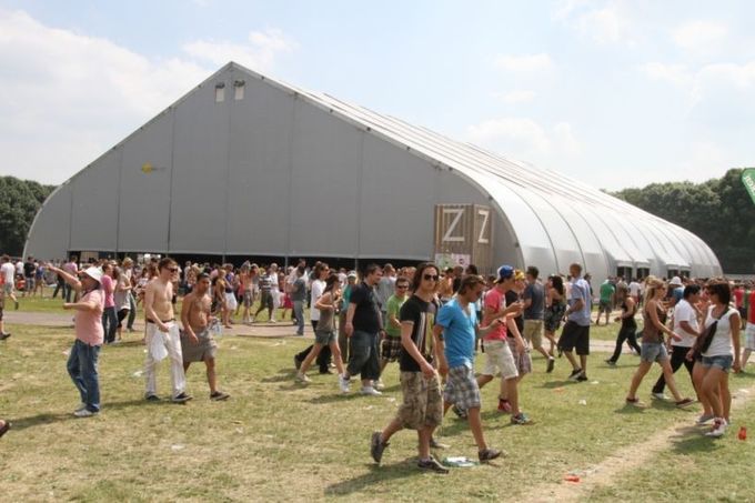 Kundengebundene 10x30m wasserdichte weiße und rote große Aluminiumereignis-Zelte im Freien